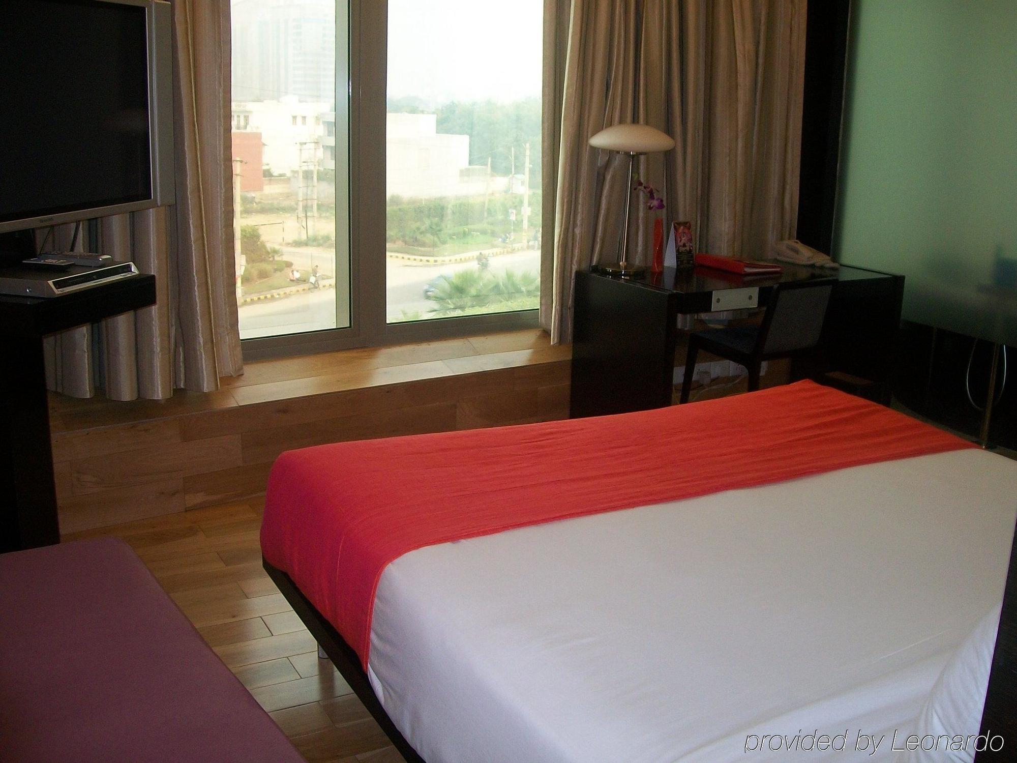 Galaxy Hotel & Spa غورغاون المظهر الخارجي الصورة