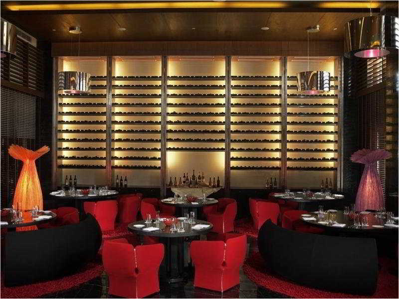 Galaxy Hotel & Spa غورغاون المطعم الصورة