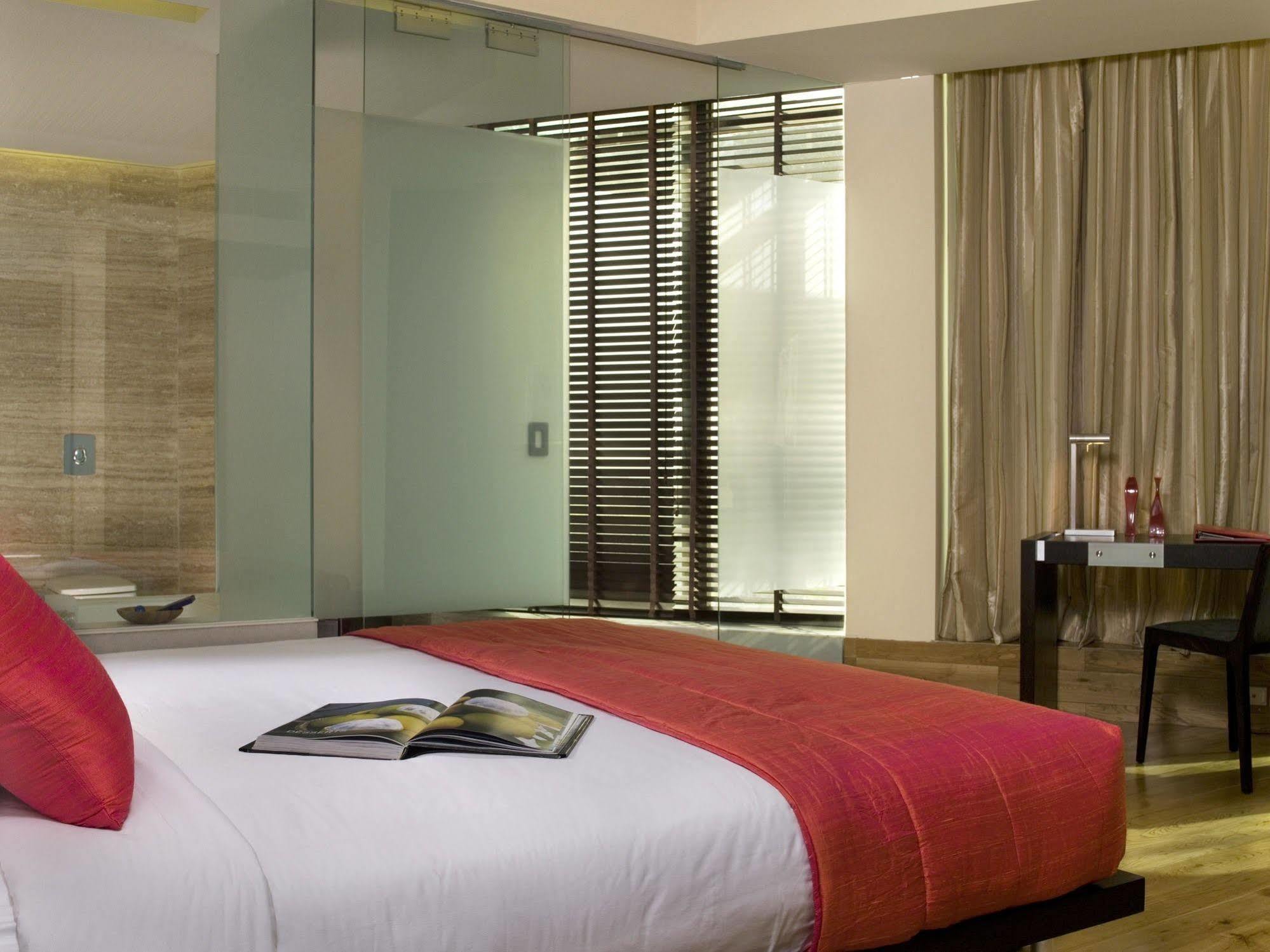 Galaxy Hotel & Spa غورغاون المظهر الخارجي الصورة