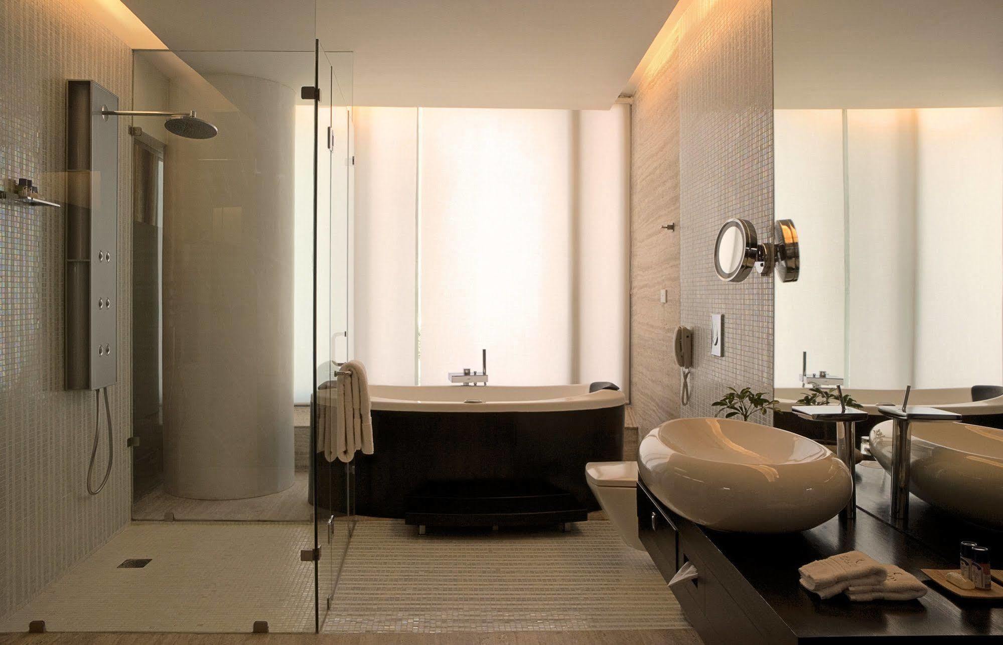 Galaxy Hotel & Spa غورغاون المظهر الخارجي الصورة