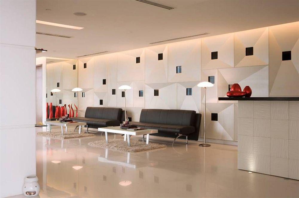 Galaxy Hotel & Spa غورغاون المظهر الخارجي الصورة